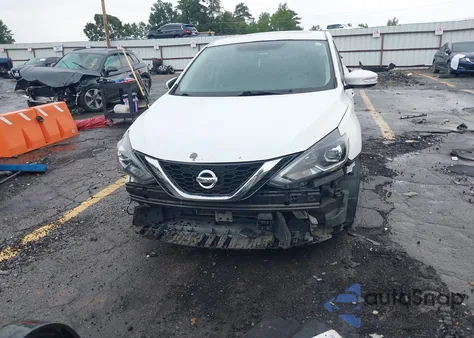 2018 Nissan Sentra Sr z USA, uszkodzony, nr VIN 3N1AB7AP3JY305490